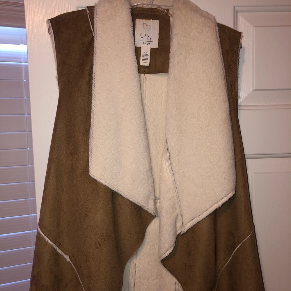 Faux Fur Vest (L)